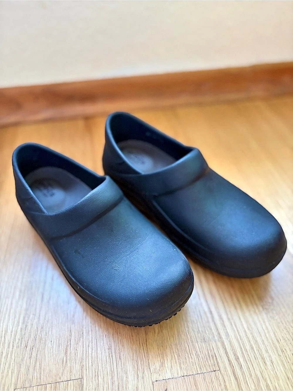 Crocs On-The-Clock Work Slip-On Black Clogs US 6